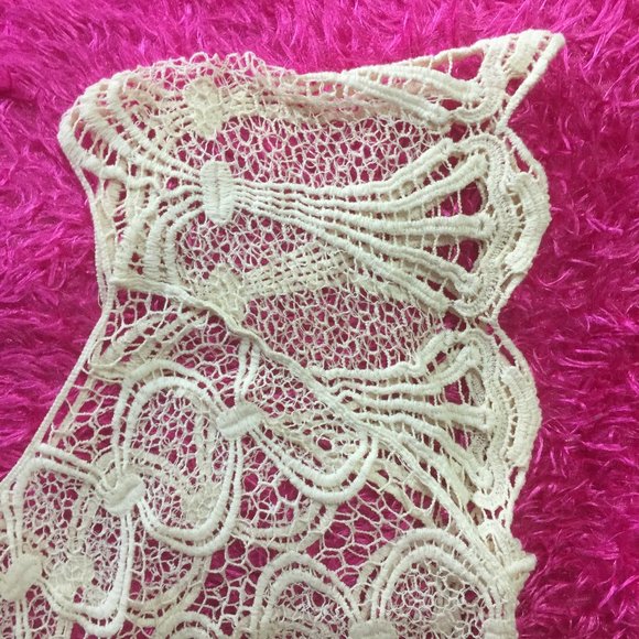 👠 Vivid Collection Light Beige Knitted Top - Picture 11 of 13